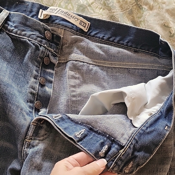 VINTAGE DIESEL BUTTON-FLY GARAGE WASH JEANS - Picture 6 of 14